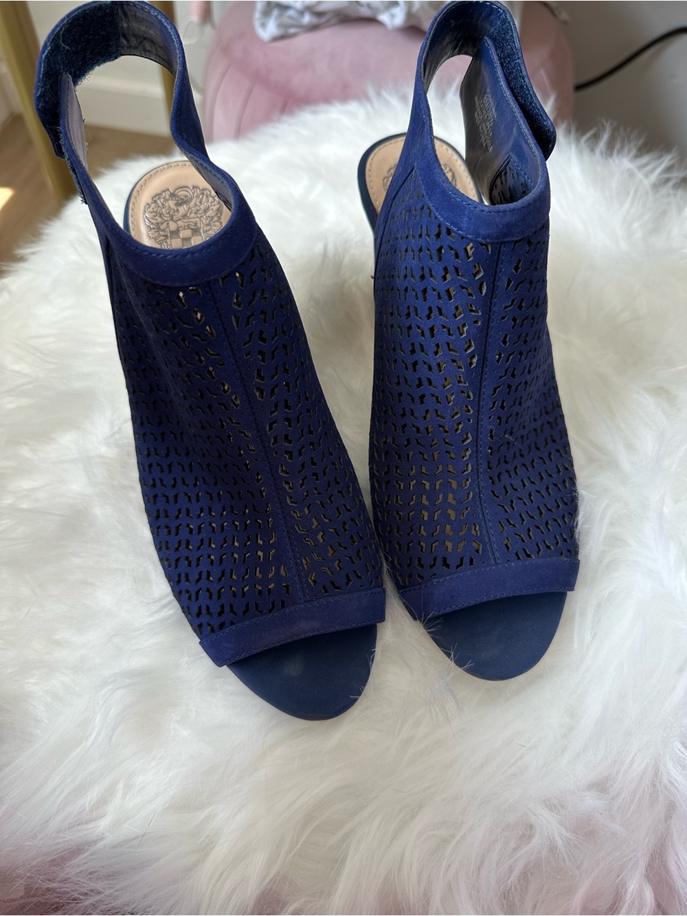 Vince Camuto Navy Blue Women's Peep-Toe Laser-Cut Slingback Heels